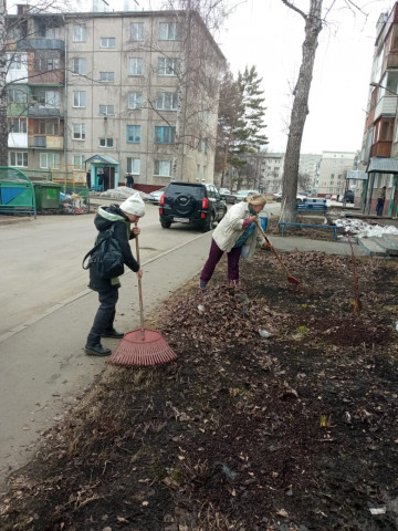Субботник б-р Строителей 30А